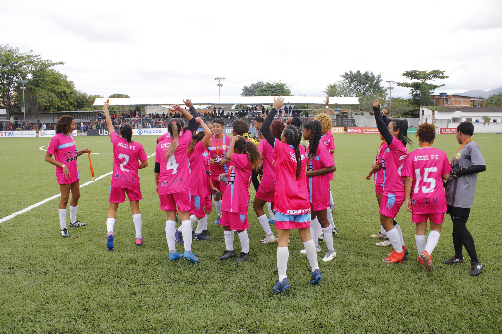 Torneio organizado pela Central Única das Favelas (CUFA) e produzido pela  In Favela teve mais um domingão (27) de jogos da fase de grupos - Taça das  Favelas RJ